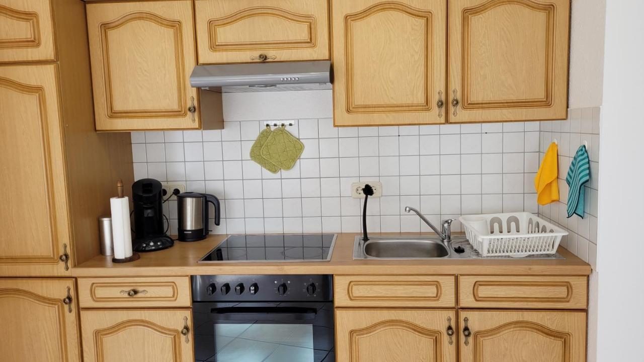 Wohlfuehl-Ferienwohnung Mit Tiefgarage Im Gruenen Oberhof  Buitenkant foto