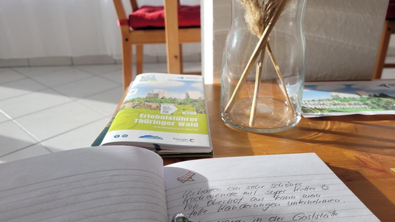 Wohlfuehl-Ferienwohnung Mit Tiefgarage Im Gruenen Oberhof  Buitenkant foto