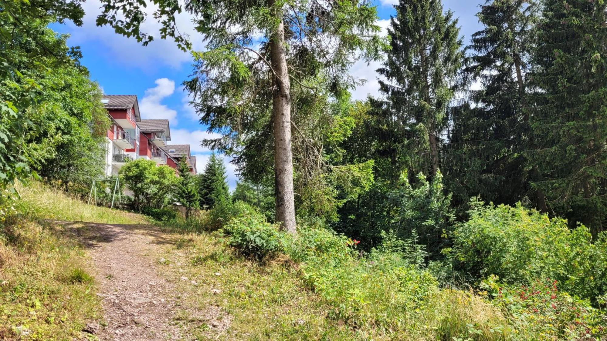 Wohlfuehl-Ferienwohnung Mit Tiefgarage Im Gruenen Oberhof  Buitenkant foto