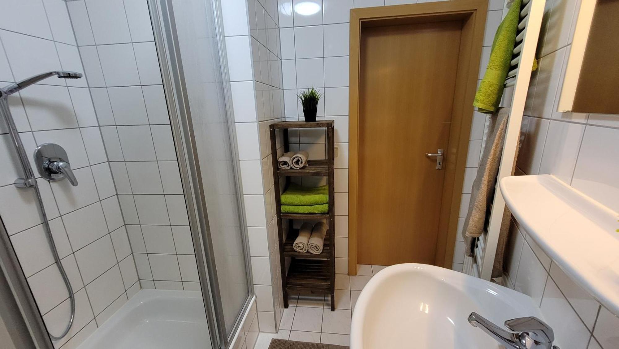 Wohlfuehl-Ferienwohnung Mit Tiefgarage Im Gruenen Oberhof  Buitenkant foto